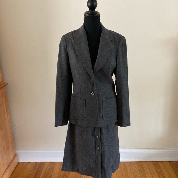 Bobbie Brooks Gray Skirt Suit Set size 12 - Picture 4 of 6